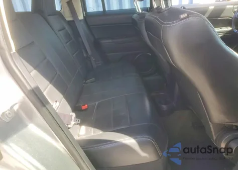 2016 Jeep Patriot Latitude z USA, uszkodzony, nr VIN 1C4NJPFA4GD801027